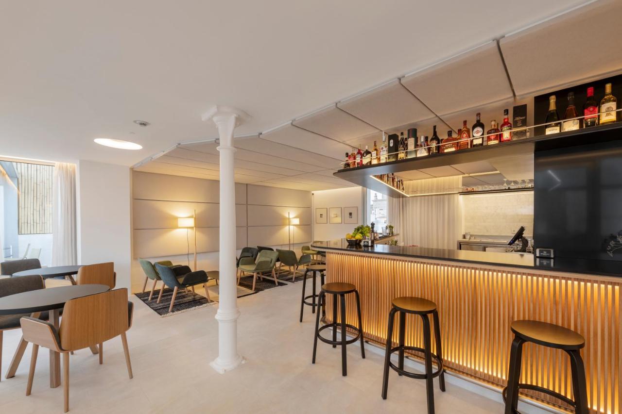 Eurostars Portico Alicante Ngoại thất bức ảnh The bar at the 100 Queen's Gate